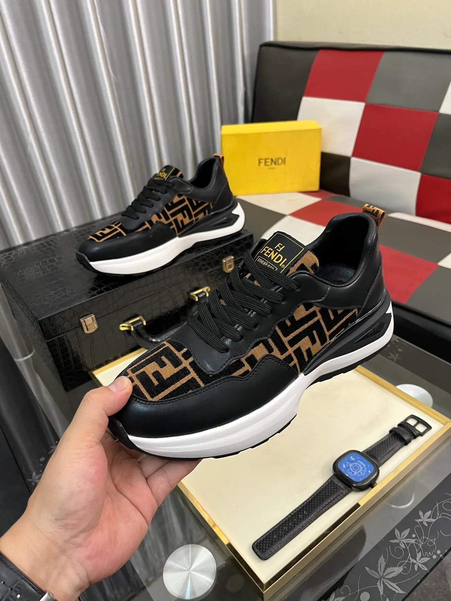 Men's Men's Shoes💰458⌚️⌚️[Fendi] Fendi's latest casual shoes for men! Available at counters simultaneously! A one-to-one replica of the original. All imported official website one-to-one cowhide fabric. The interior is made of top-grade sheepskin, and the original factory-supplied rubber outsole is used. Leading new fashion concepts. Matching code: 38-44. 4️⃣colors available